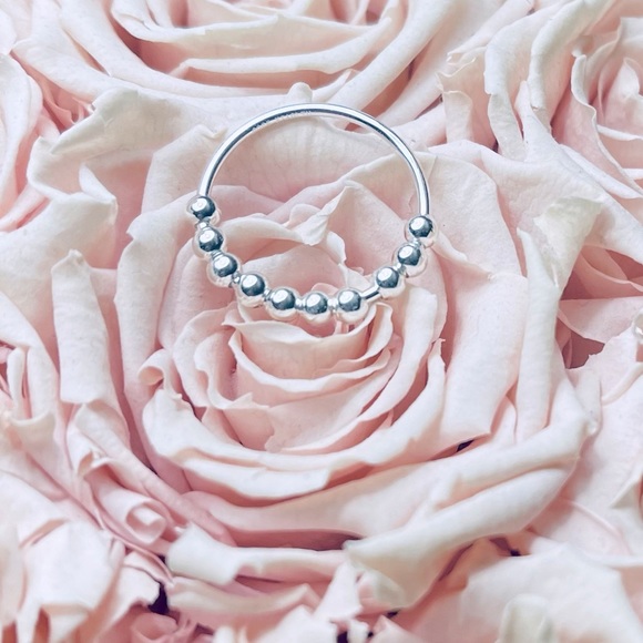 Fidget Spinner Beaded Silver Dainty Ring size 6 - Picture 2 of 3